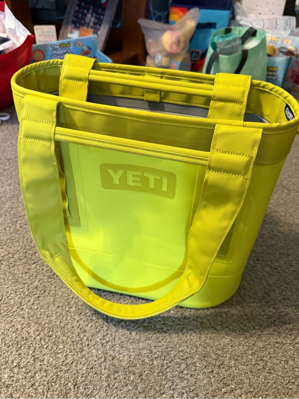 Yeti Camino 20l
W/ matching side kick 1L